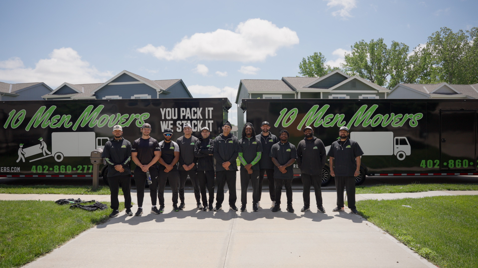 10 Men Movers full team